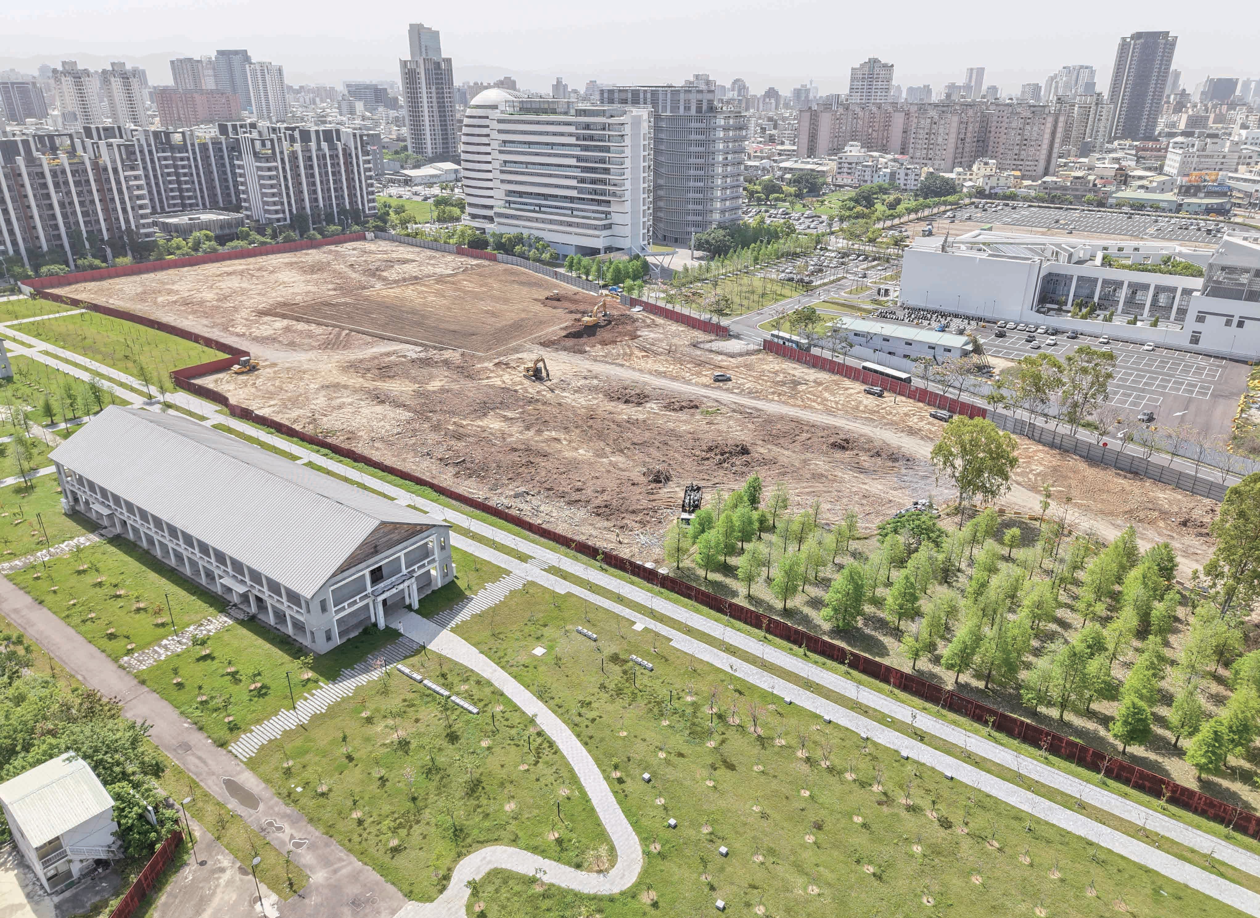 中國醫藥大學水湳國際健康產學園區｜工程影像 1